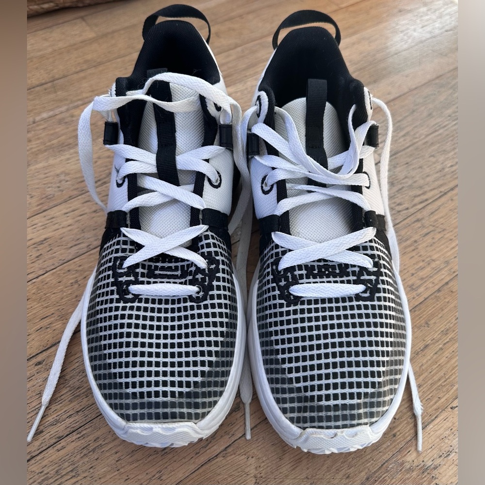 Nike LeBron Witness 7 Sneakers